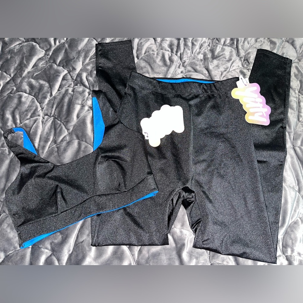 Yitty 2 Piece Fitness Outfit Bra Leggings XS NWT